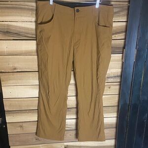 Orvis Men's Fleece Lined stretch fabric pants size 38x29 tan black lining
